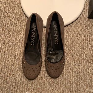 Suede taupe heels with Studs